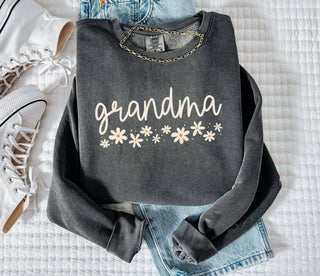 Daisy Grandma Tee | Green