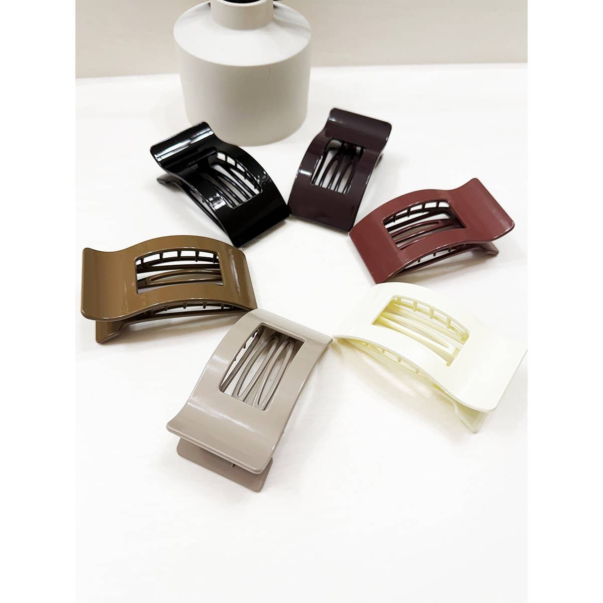 Neutral Tone of Rectangle Flat Hair Claw Clip