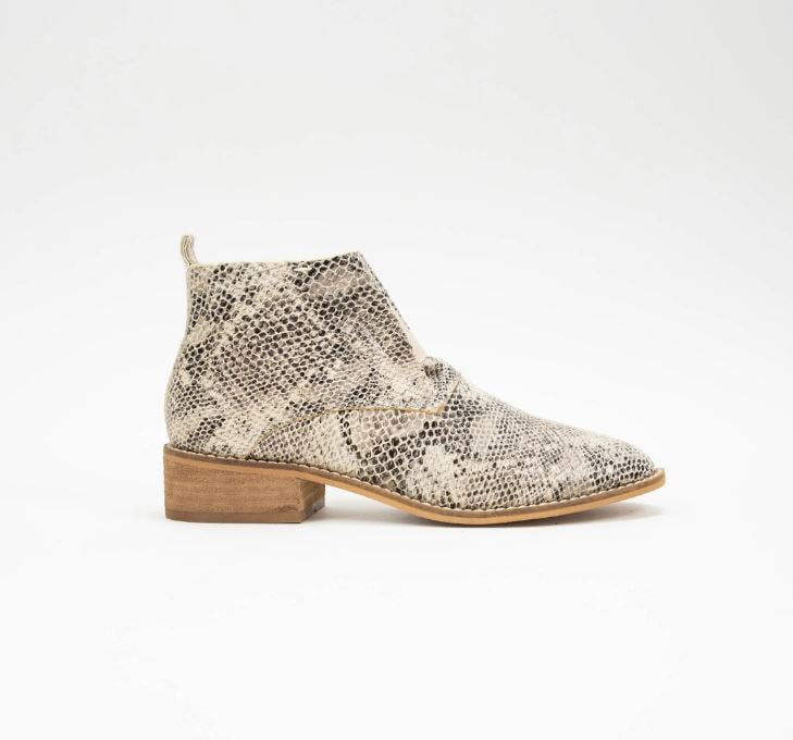 Boyfriend Bootie - Beige Snake