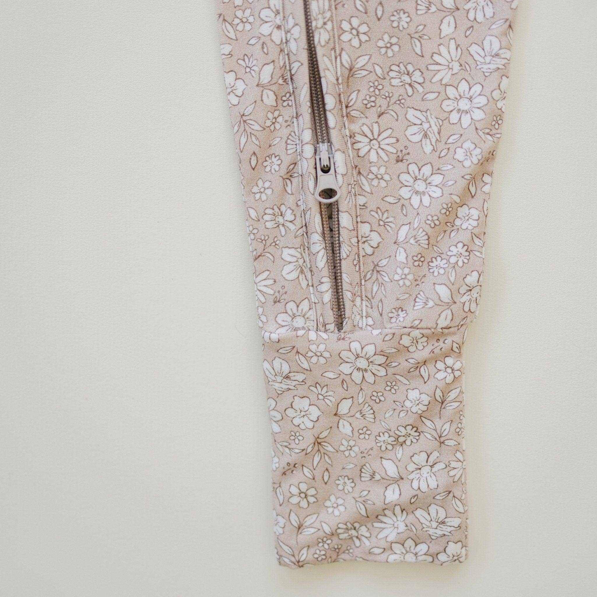 Dainty Ditsy Bamboo Zippy