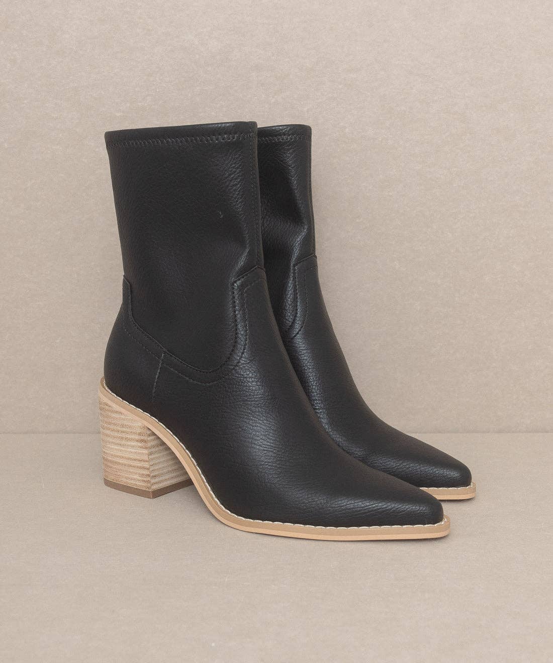 The Vienna Black | Sleek Ankle Hugging Bootie