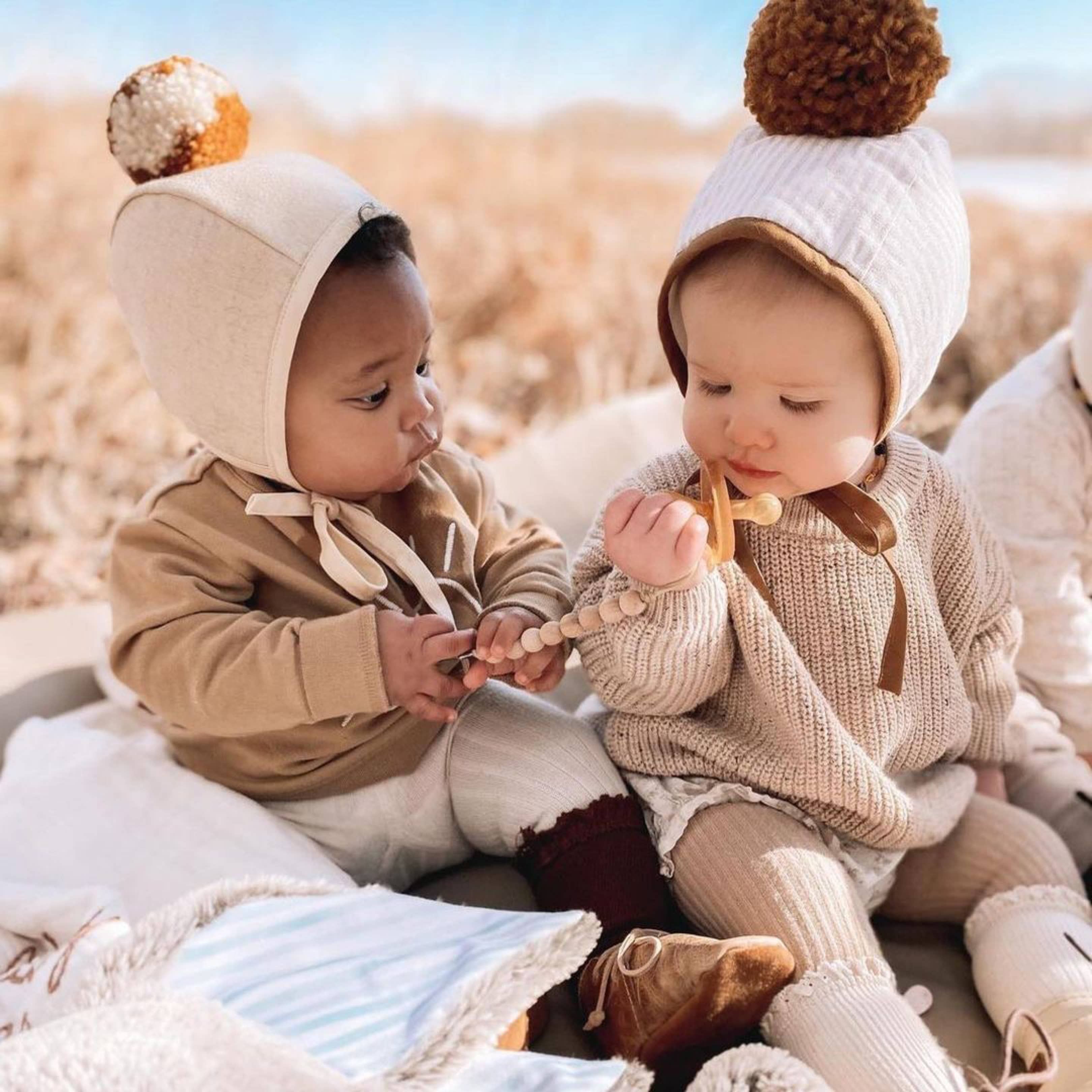 Ali+Oli Silicone Pacifier Clip | Beech Wood